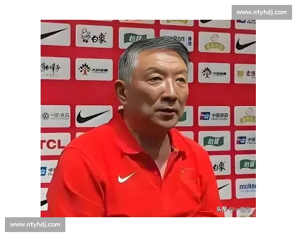 宫鲁鸣挥泪斩李梦！铁腕治军掀女篮变革，球迷：早该如此