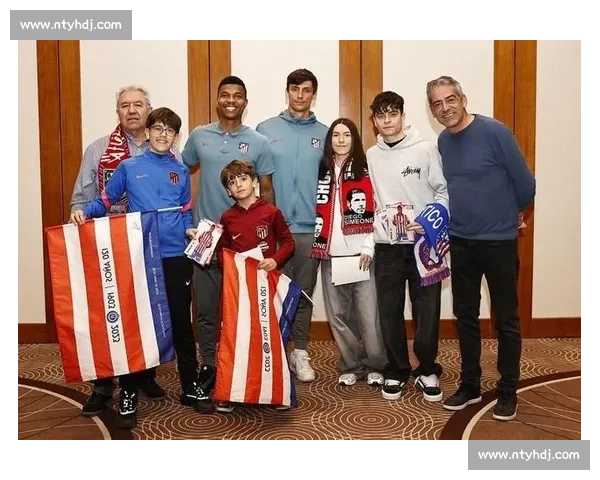 马竞官宣雷尼尔多离队：31 岁后卫合同到期加盟桑德兰